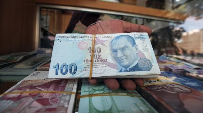 Asya piyasalarının açılmasının ardından dolar 7 lirayı aştı