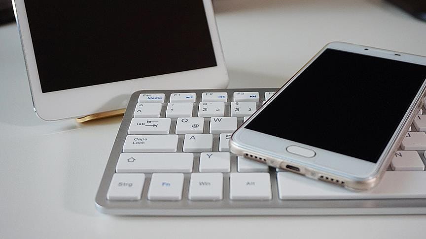 Hollanda’da Apple mağazasında tablet patladı: 3 yaralı