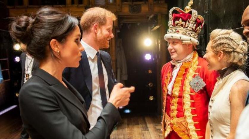 Prens Harry ve eşi Meghan, Afrikalı çocuklar yararına yapılan müzikale katıldı