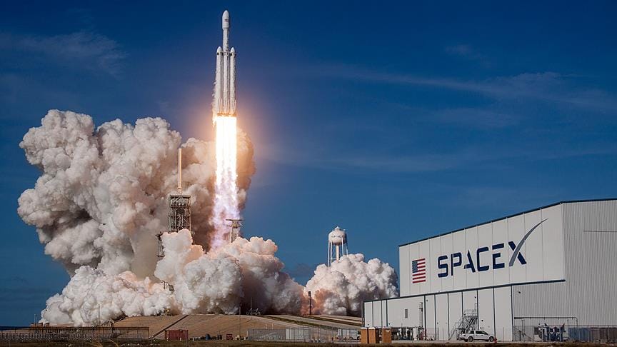 SpaceX ile Boeing insanlı uzay uçuşlarına başlıyor