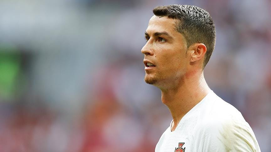 Ronaldo Juventus’ta golle tanıştı