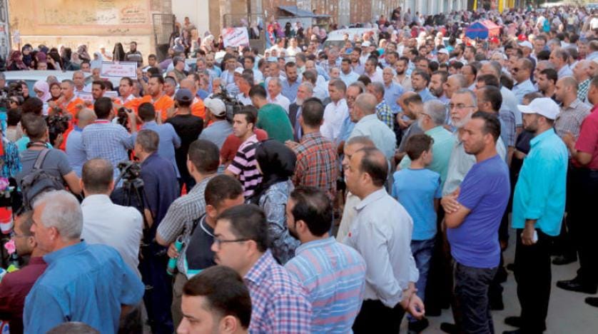 13 bin UNRWA çalışanından Gazze Şeridi’nde gösteri