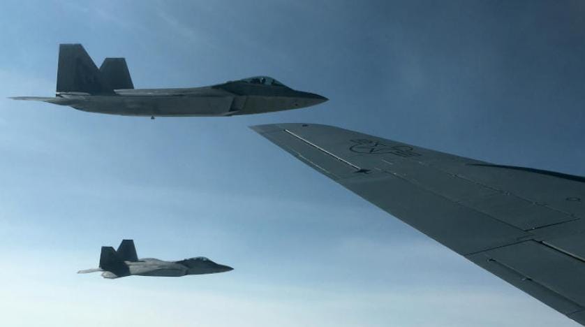 Amerikan ve Rus jetleri karşı karşıya