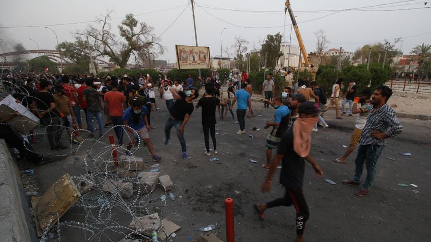 Basra gösterilerini provoke etmekle suçlanan 8 kişi serbest bırakıldı