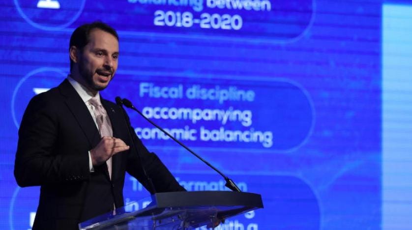 Türkiye’nin GSYİH’nın gerilemesi ve enflasyonun artması bekleniyor