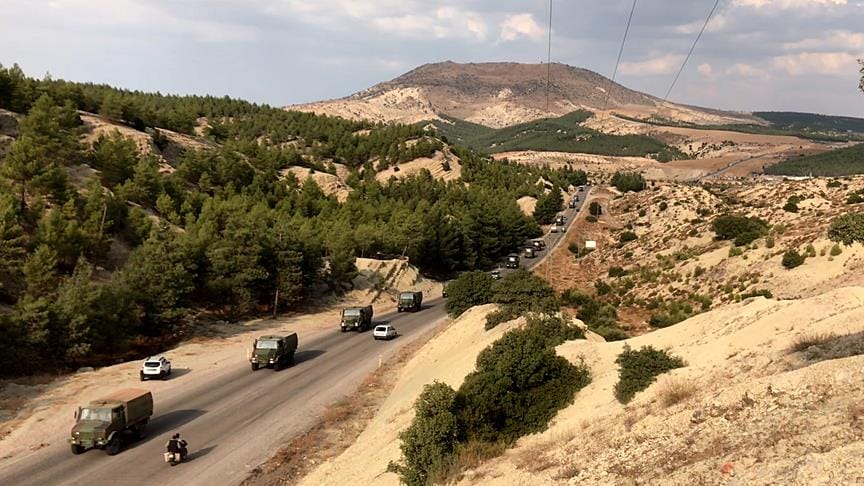 Ankara, Suriye sınırına askeri takviye göndermeye devam ediyor