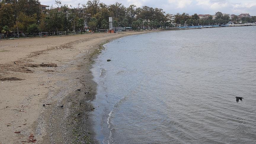 Yalova’da deniz suyu 25 metre çekildi