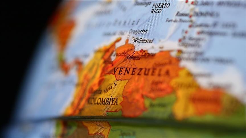 Venezuela bankacılık işlemlerinde dolar kullanmayacak
