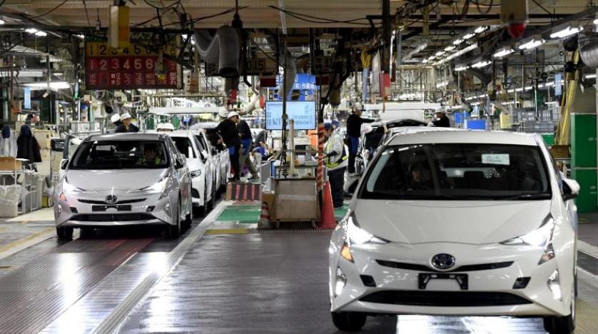 Toyota 2,4 milyon aracı geri çağırıyor