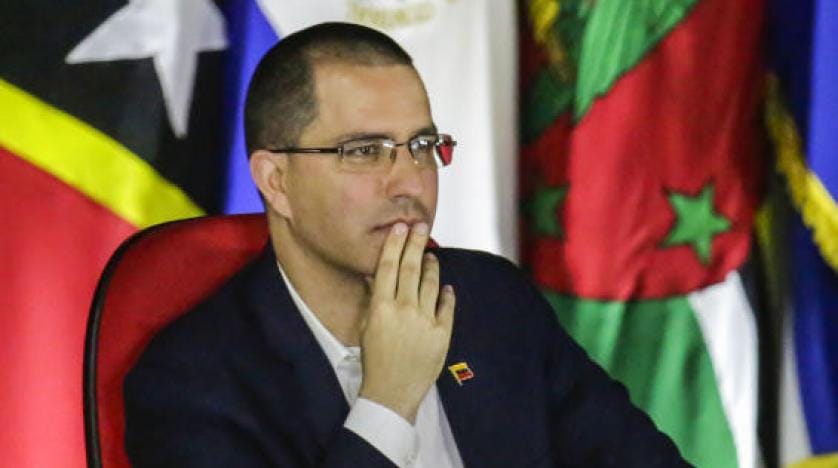 Venezuela, Kolombiya’yı diplomatik temasları durdurmakla suçladı
