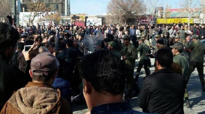 Ahvaz’daki işçi protestoları tutuklamalara sahne oldu