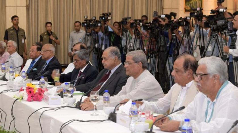 Bangladeş’teki muhalifler genel seçimlere katılmaya karar verdi
