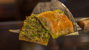 ‘İki dilim baklava, 1,5 saatlik yürüyüşle yakılıyor’