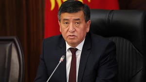 Kırgızistan’da Başbakan Ceenbekov görevden ayrıldı