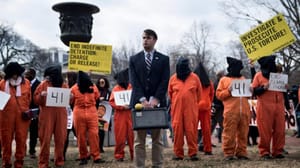 Guantanamo’daki tutuklular Müslüman Trump’a dava açtı