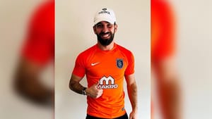 Arda Turan Medipol Başakşehir’de