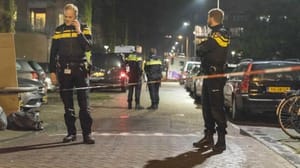 Amsterdam’da silahlı saldırı: 1 ölü, 2 yaralı