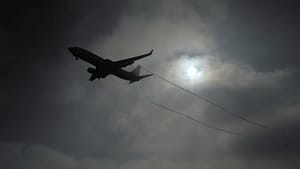 Pilotlar uçuş sırasında kavgaya etti