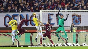 Trabzonspor ile Fenerbahçe 1-1 berabere kaldı