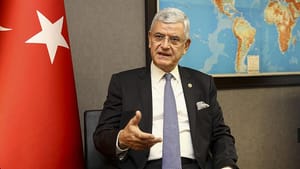 Volkan Bozkır: ABD ile Münbiç’i görüşüyoruz