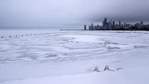 Chicago’yu kar fırtınası vurdu