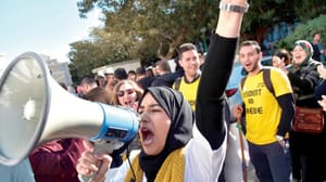 Cezayir’de öğretmenlerin grevi ikinci gününde