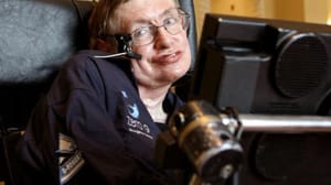 Stephen Hawking hayatını kaybetti