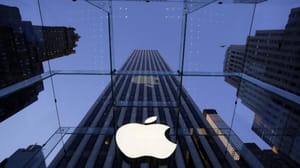 Apple dünyanın ilk trilyoner şirketi olma yolunda