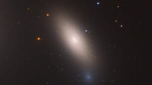 Hubble, Perse Takımyıldızı’ndaki ‘kalıntı galaksiyi’ görüntüledi