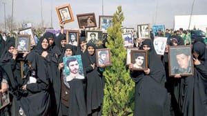 İran, Suriye ve Irak’ta 2 bin 100 kayıp verdiğini açıkladı!