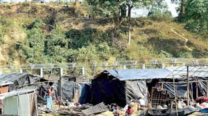 Myanmar askerleri, Arakanlı mültecileri tehdit etmeye devam ediyor