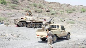 Yemen’de Husilere ait silah deposu imha edildi