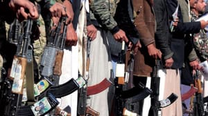Eski Yemenli askerler Husilerin seferberlik kampanyasına engel oldu