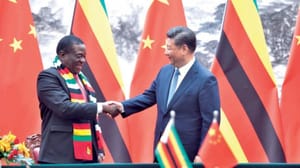 Şi Cinping’den Zimbabve Devlet Başkanı’na ‘eski dost’ övgüsü