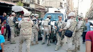 Şam’da Rus askerlerinin yağmacı rejim militanlarını zorla gözaltına almasına öfke