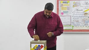 Venezuela’da devlet başkanlığı seçimleri başladı