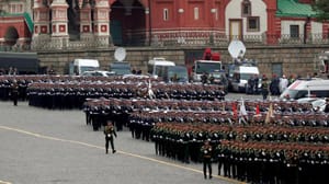 AB, göstericilere karşı duran Rus polisini şiddetle kınadı