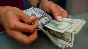 Dolar/TL son 2,5 ayın en düşük seviyesini gördü