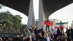 İran’da protesto gösterisi: 1 ölü 6 yaralı