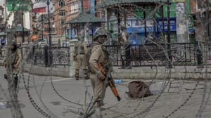 Pakistan ve Hindistan, Keşmir’de ateşkese uyacaklarını bildirdi