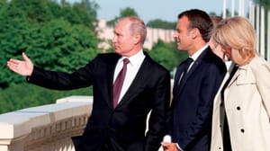Macron’un ziyareti Fransa ve Rusya arasında yeni bir sayfa açtı