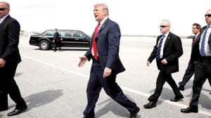 Kim-Trump zirvesi Haziran ayında Singapur’da yapılabilir