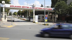 Şemdinli’de yaralanan özel harekat polisi şehit oldu