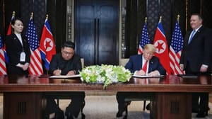 Kim anlaşmayı imzalarken ABD’nin kalemini neden kullanmadı?