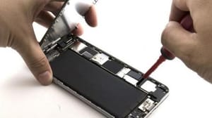 Akıllı telefon kullanıcıları dikkat: Tüm verileriniz hackerların eline geçebilir!