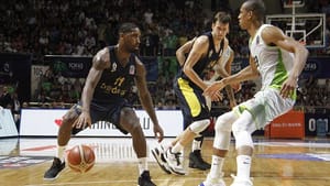 Fenerbahçe Doğuş şampiyonluk için büyük avantaj yakaladı