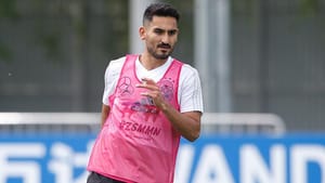 Almanya’da İlkay Gündoğan’ın aracına saldırı