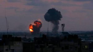 İsrail Gazze’de Hamas’a ait 25 hedefi vurdu
