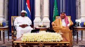 Suudi Arabistan Kralı, Gambiya Devlet Başkanı ile bir araya geldi