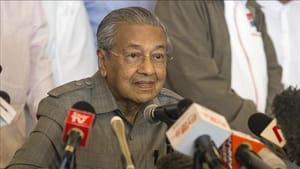 Malezya Başbakanı Mahathir, Güney Çin Denizi’nde savaş gemileri istemiyor